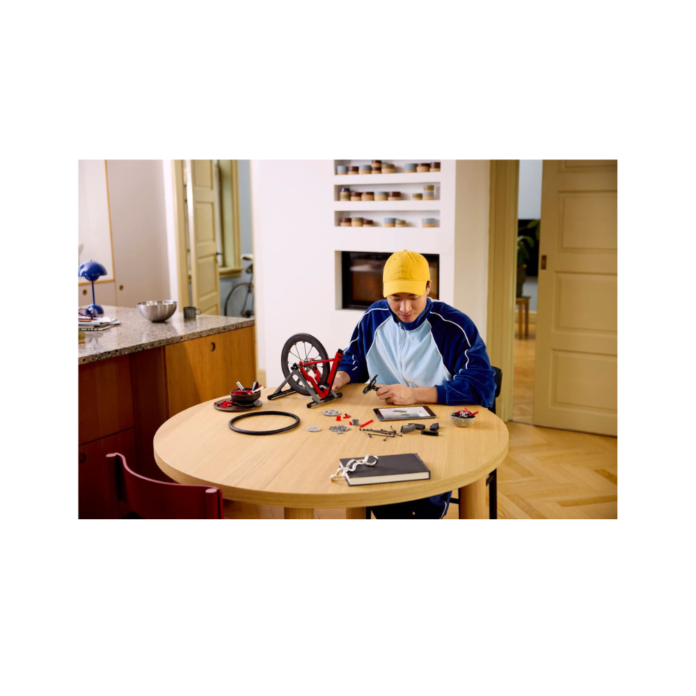 LEGO Icons Road Bike 1015 Pieces
