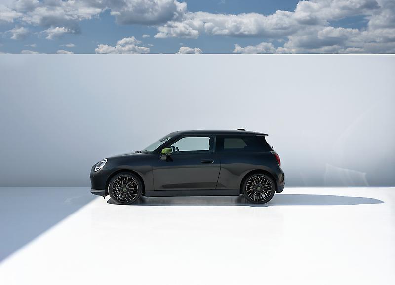 MINI Paul Smith Edition - Midnight Black