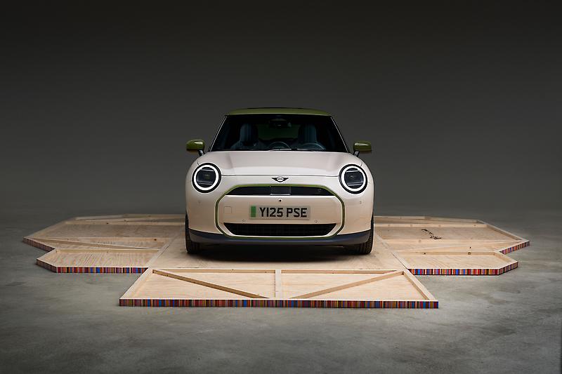 MINI Paul Smith Edition - Inspired White