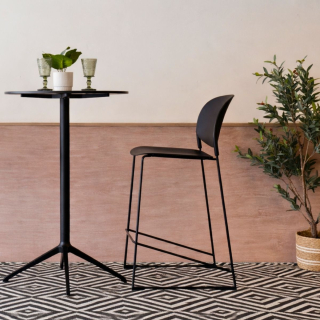 Set 1 Mesa Barra Tripod Neo + 2 Bancos Stack