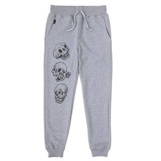 Jogger de franela Craneos