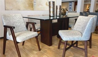 DM JUEGO DE COMEDOR 4 SILLAS + 2 BUTACASHARRY