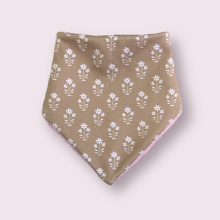 Babero gruesito beige