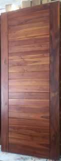 PUERTA DE MADERA TECA MACHIHEMBRADA MARRON