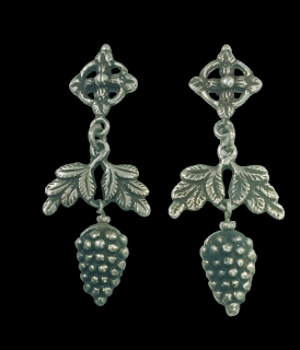 ARETES FLOR Y RACIMO DE UVAS