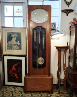 Antiguo reloj de pie Kienzle