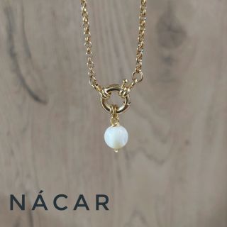 Dijes  perla y nácar