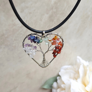 Collar Corazón Árbol Siete Chakras