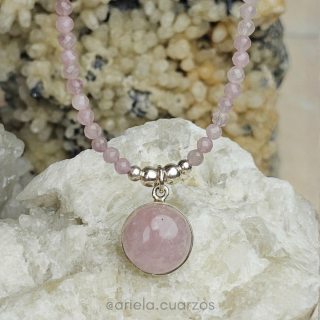 Collar de Cuarzo Rosa