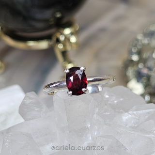 Anillo Granate