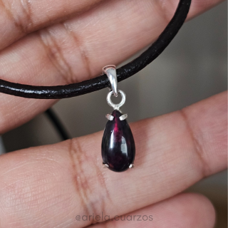 Dije de Ópalo negro