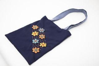 Totebag Sunqu Suwa