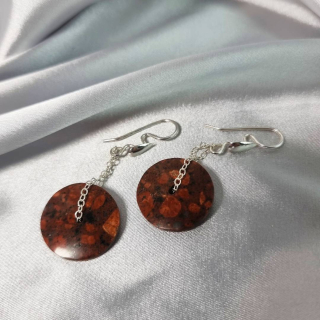 Aretes Órbita en cadena de plata con Rosophia peruana
