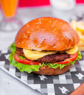 HAMBURGUESA CON QUESO