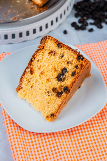 PORCIÓN DE QUEQUE CON PASAS