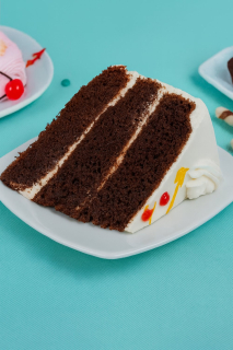 PORCIÓN  DE TORTA SELVA NEGRA