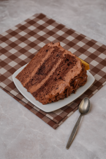 PORCIÓN DE TORTA TRUFA DE CHOCOLATE