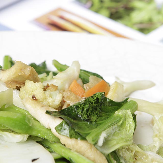 Stir fried vegetables, a dish taught at our Chiang Mai cooking school.
