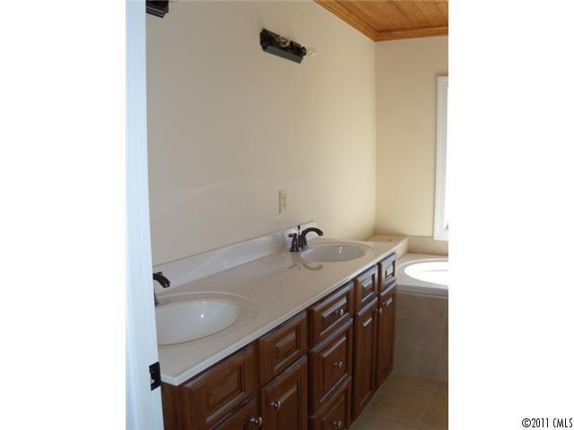 117 Southview Drive - Photo 14