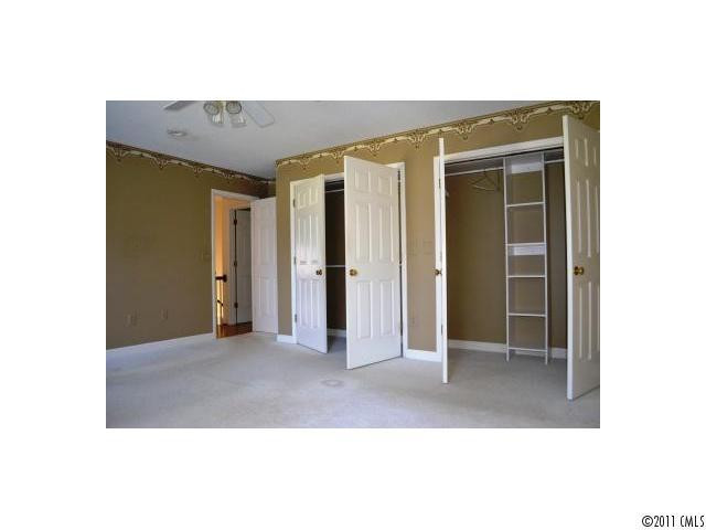 207 Inglewood Drive - Photo 12