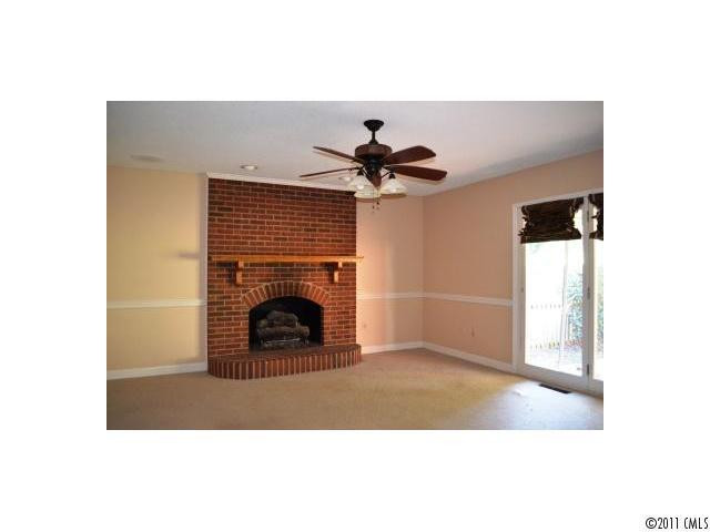 207 Inglewood Drive - Photo 8