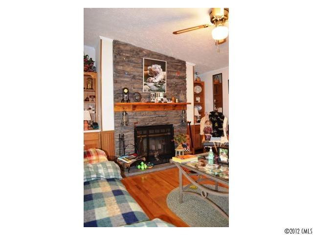 4987 Mounira Avenue - Photo 2