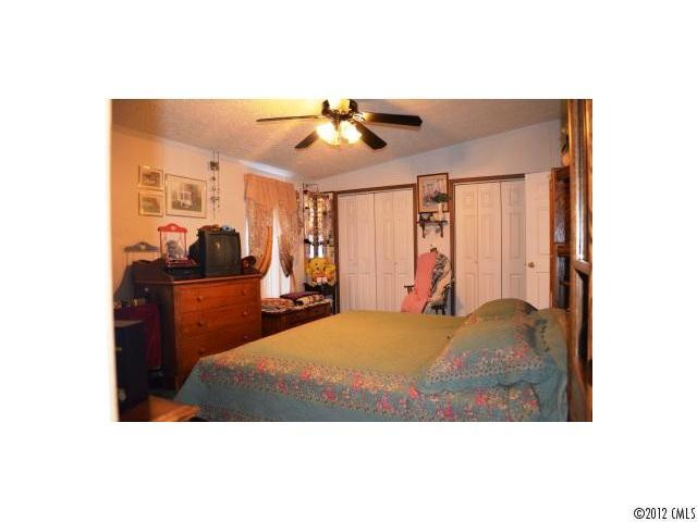 4987 Mounira Avenue - Photo 7