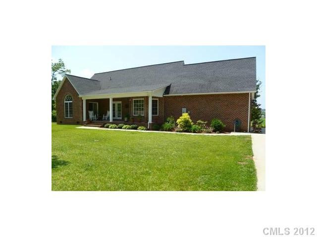5617 Ellis Drive - Photo 2