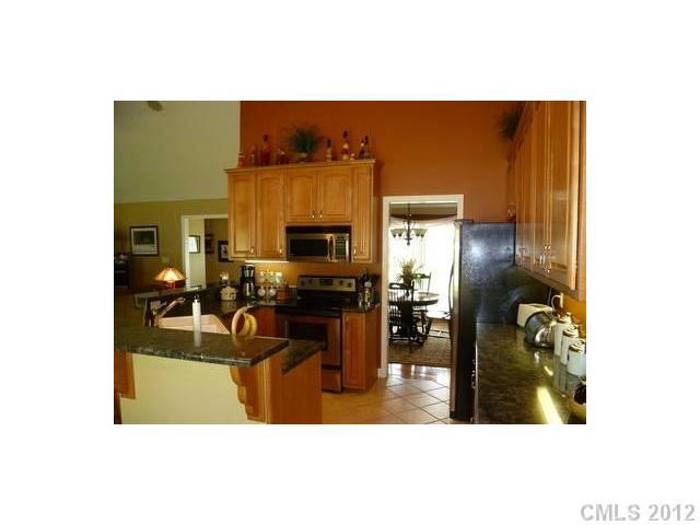 5617 Ellis Drive - Photo 11