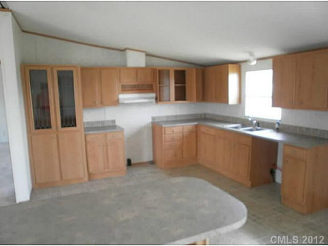 2255 Arrowwood Drive - Photo 5