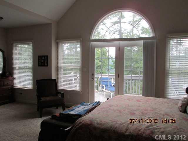 306 Riverwalk Drive - Photo 11
