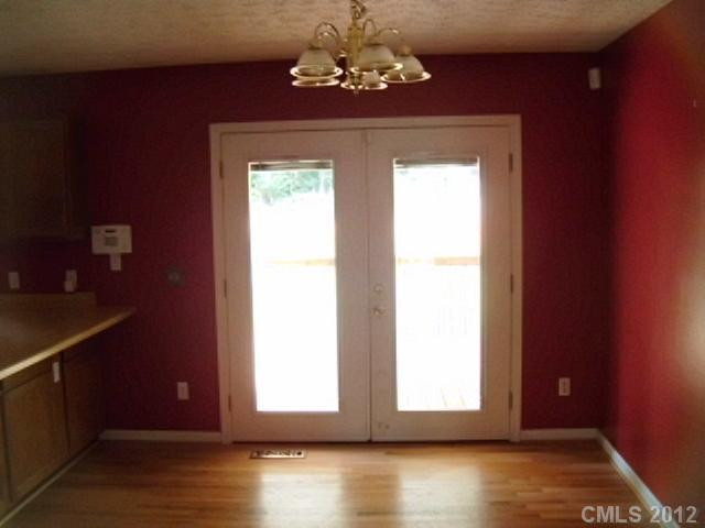 611 Chilly Bowl Road - Photo 3