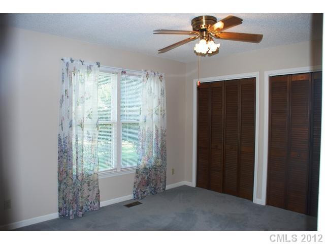 9467 Holly Ridge Court - Photo 9