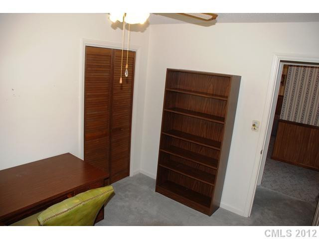 9467 Holly Ridge Court - Photo 10