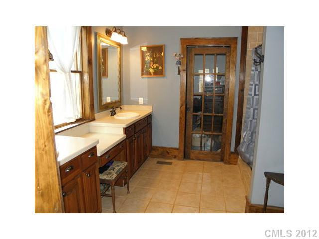 5736 Mineral Springs Mountain Road - Photo 11