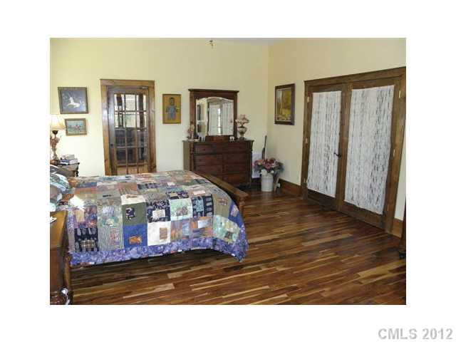 5736 Mineral Springs Mountain Road - Photo 10
