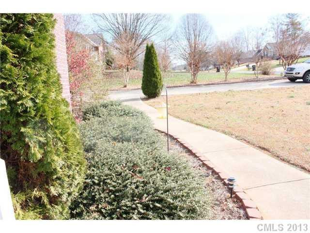 9417 Westridge Drive - Photo 2