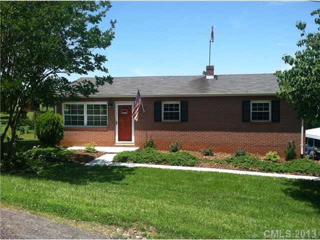 2185 Chester Avenue - Photo 2
