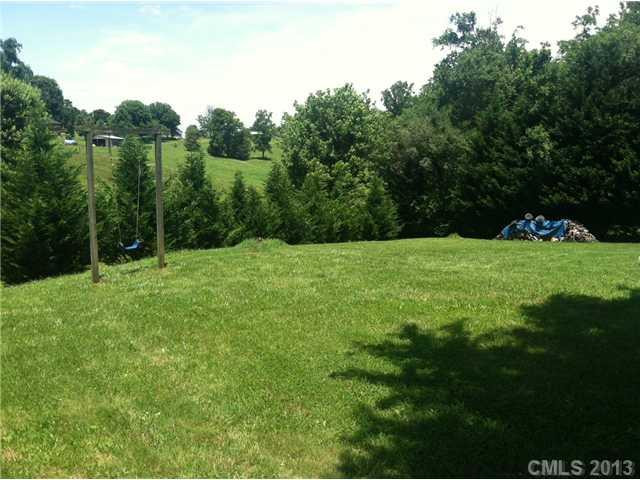 2185 Chester Avenue - Photo 14