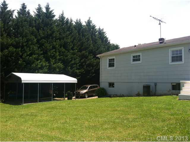2185 Chester Avenue - Photo 16