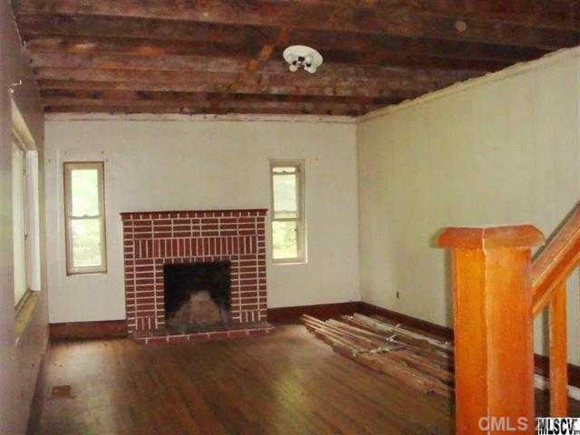 826 Hickory Airport Road - Photo 2