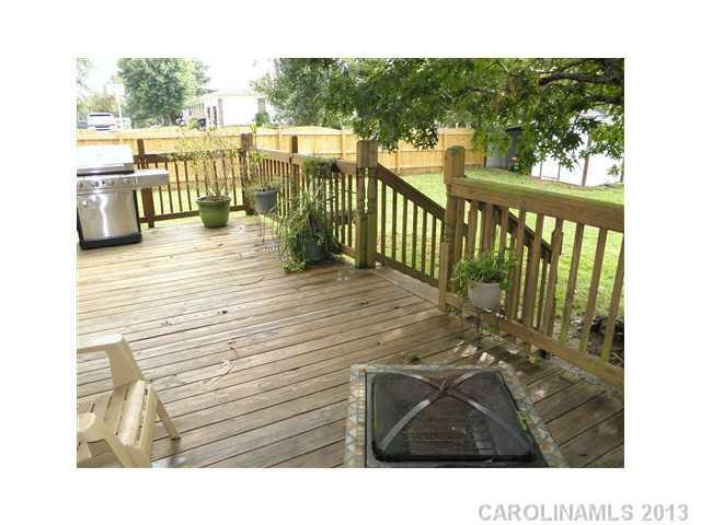 1941 Greenfield Street - Photo 12