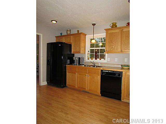 222 Pine Meadows Circle - Photo 10