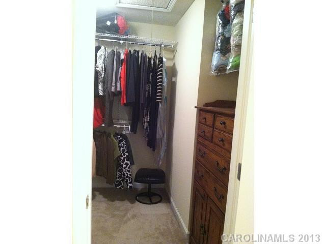 183 Crestwood Avenue - Photo 8