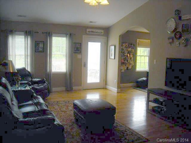 2492 Harvest Drive - Photo 2