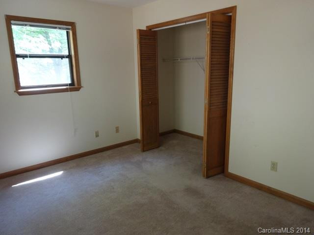 595 Franklin Street - Photo 15