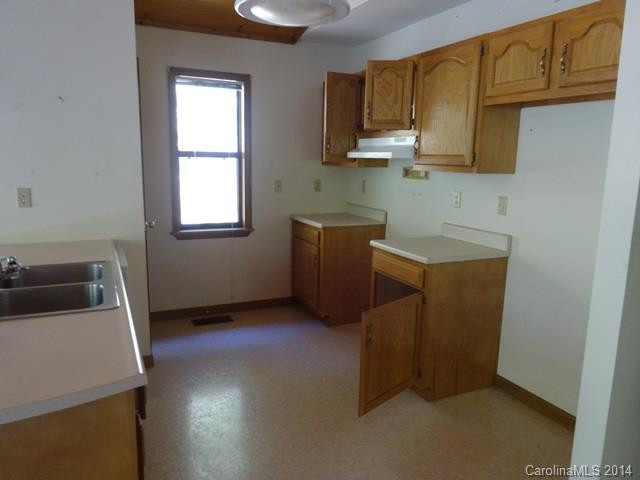 595 Franklin Street - Photo 10