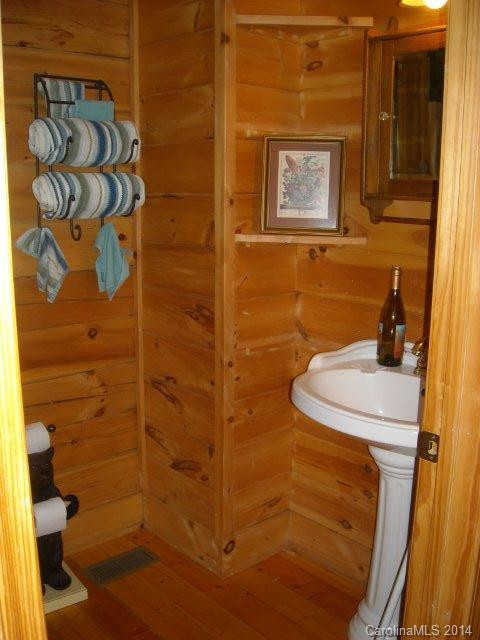 8516 Sleepy Hollow Road - Photo 16