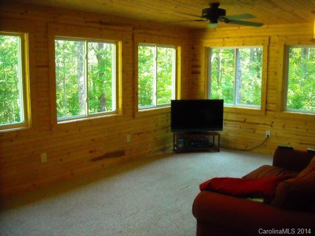 8516 Sleepy Hollow Road - Photo 10