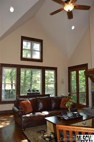 121 Rivercliff Drive - Photo 2